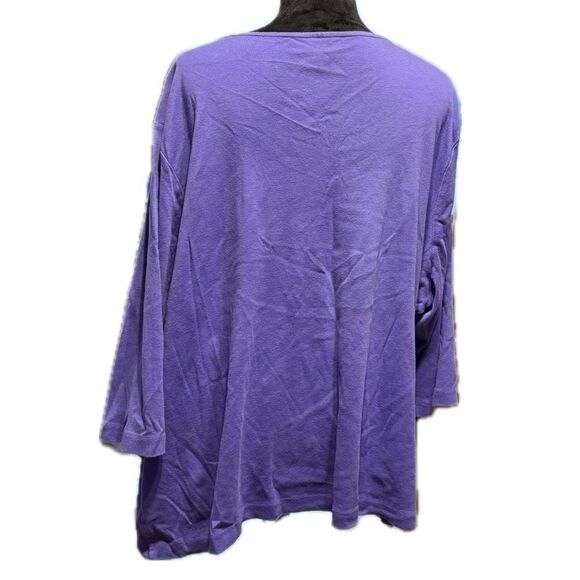 Essentials womens 3/4 sleeve shirt 4x with design on collar. - Picture 3 of 5